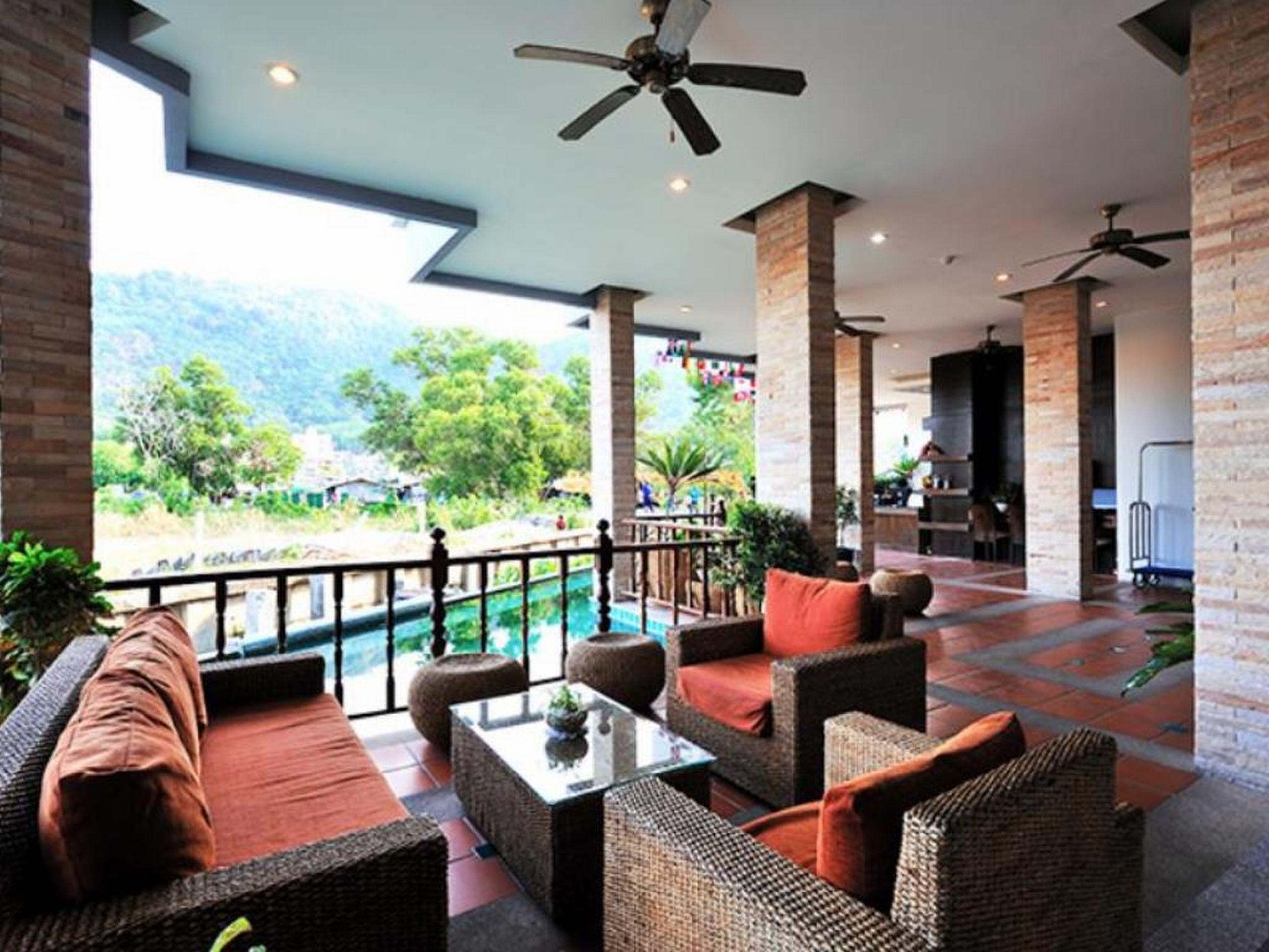 Apk Resort Patong Extérieur photo