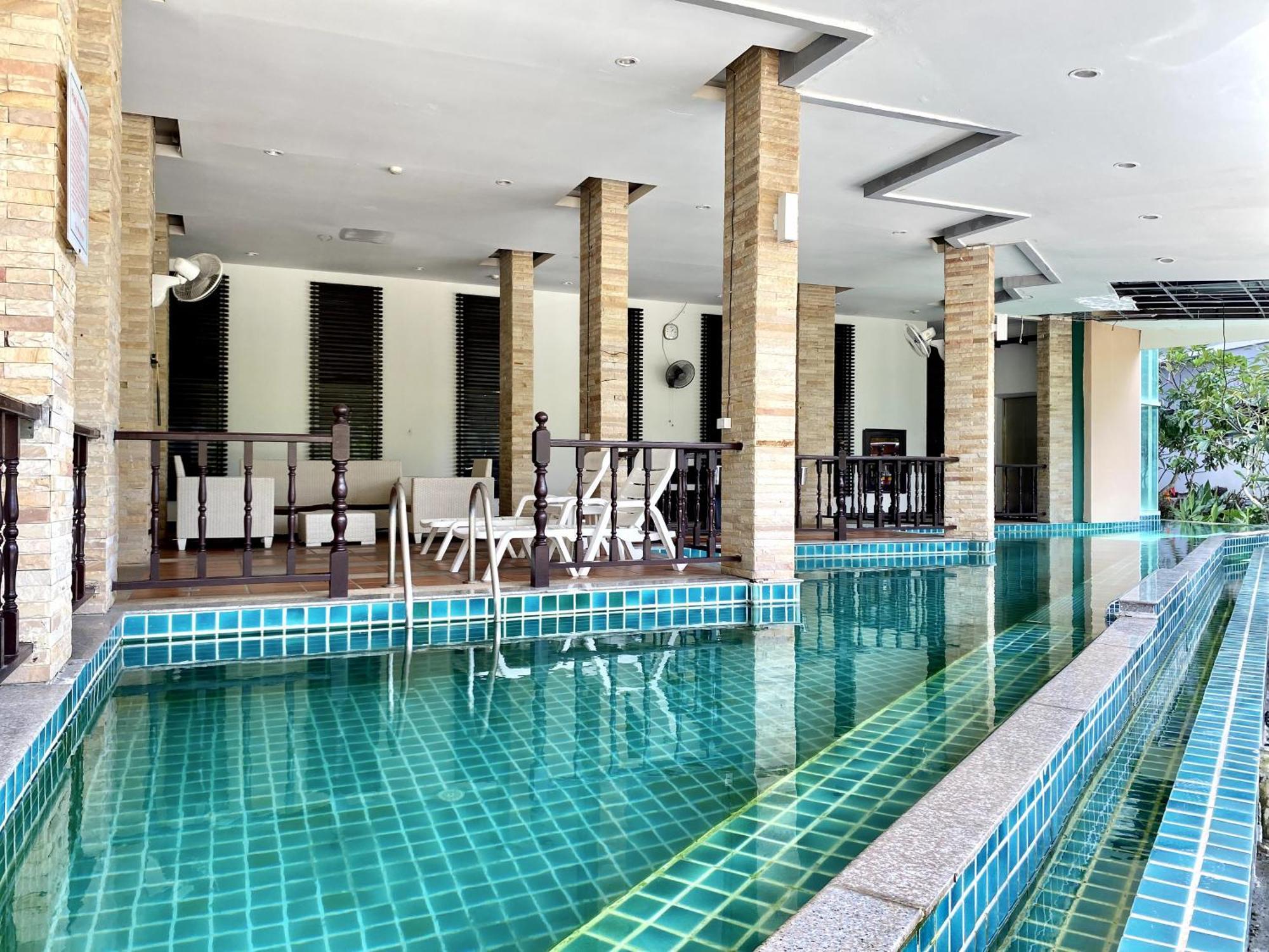 Apk Resort Patong Extérieur photo
