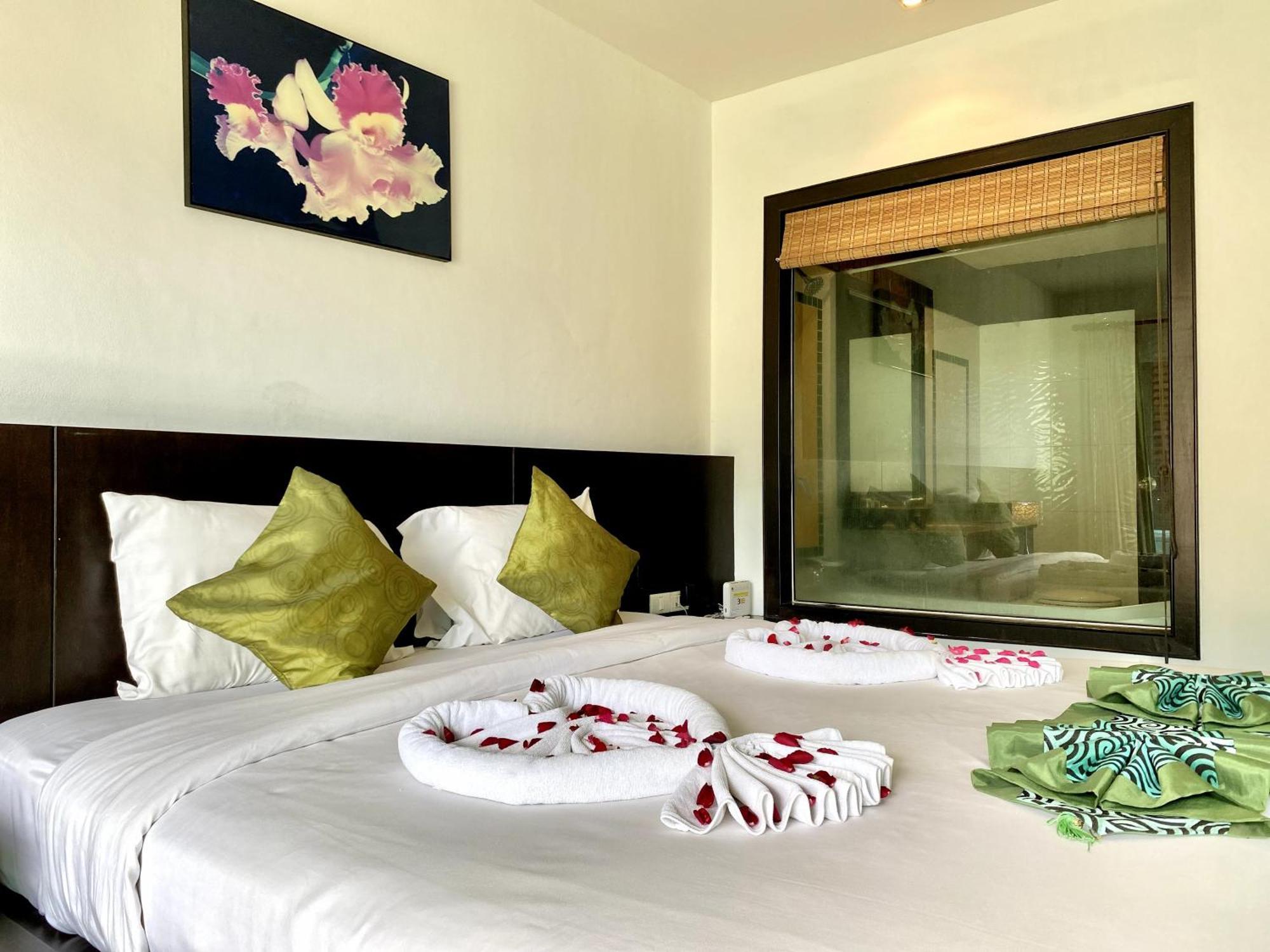 Apk Resort Patong Extérieur photo