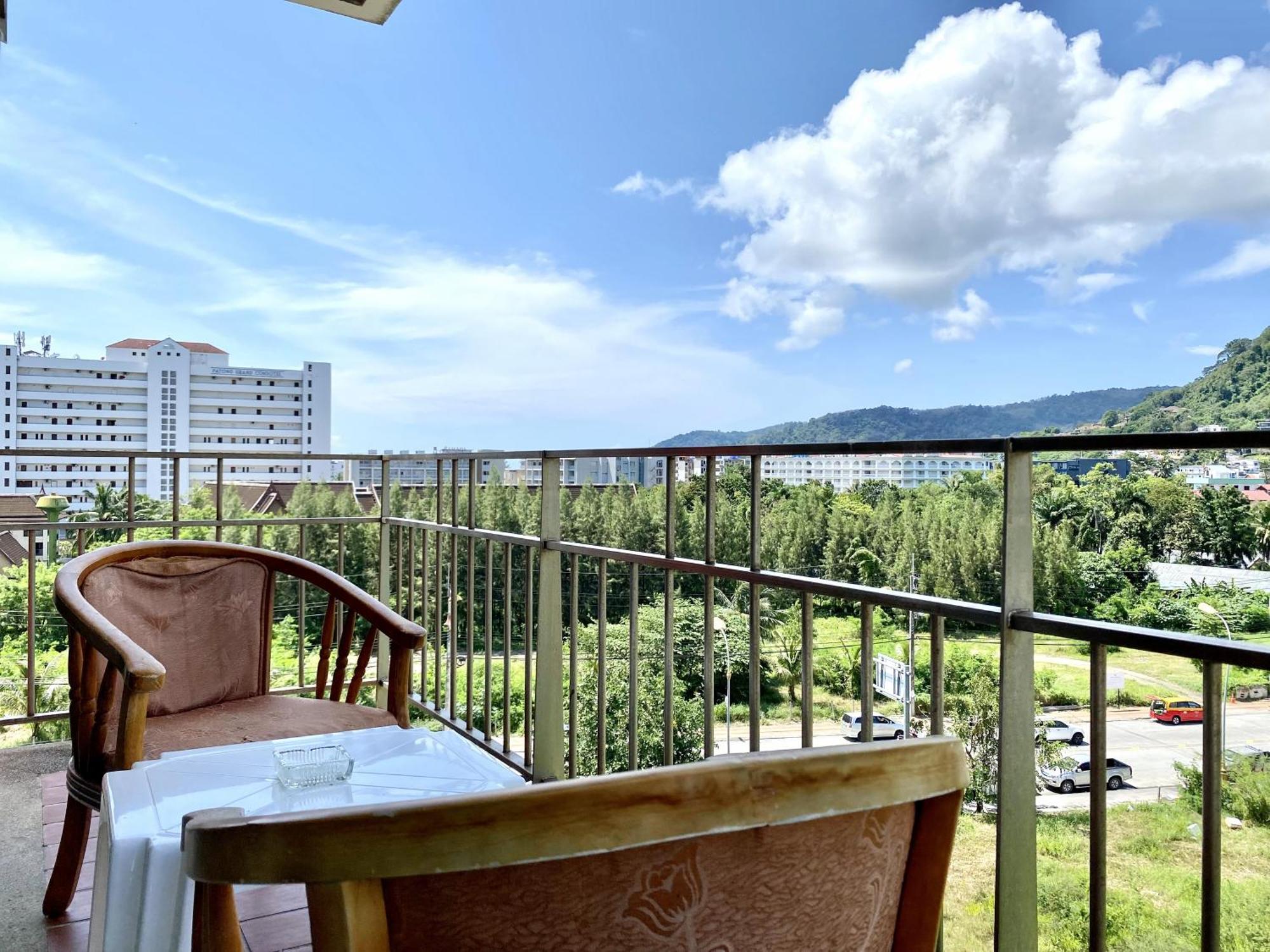 Apk Resort Patong Extérieur photo